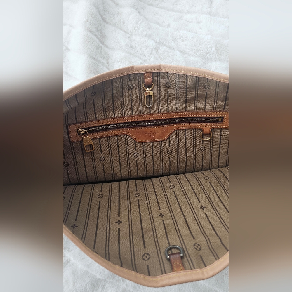 Louis Vuitton Delightful AUTHENTIC. Pm size - Picture 7 of 16